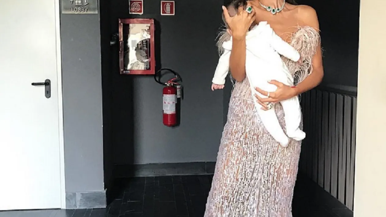 FOTO / Mădălina Ghenea, poză de album cu fiica ei, după ce a spus primul cuvânt! Acum e clar cu cine seamănă perfect micuţa