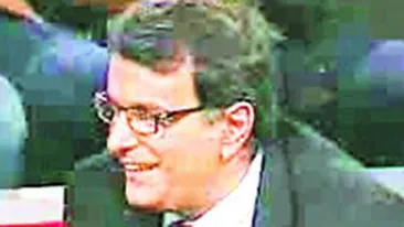 Te imbraci de la fabrica de parasute?