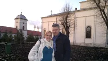 Gabriela Firea a fost sa se roage la Manastirea Ghighiu: Aici se afla icoana facatoare de minuni a Maicii Domnului Sirianca