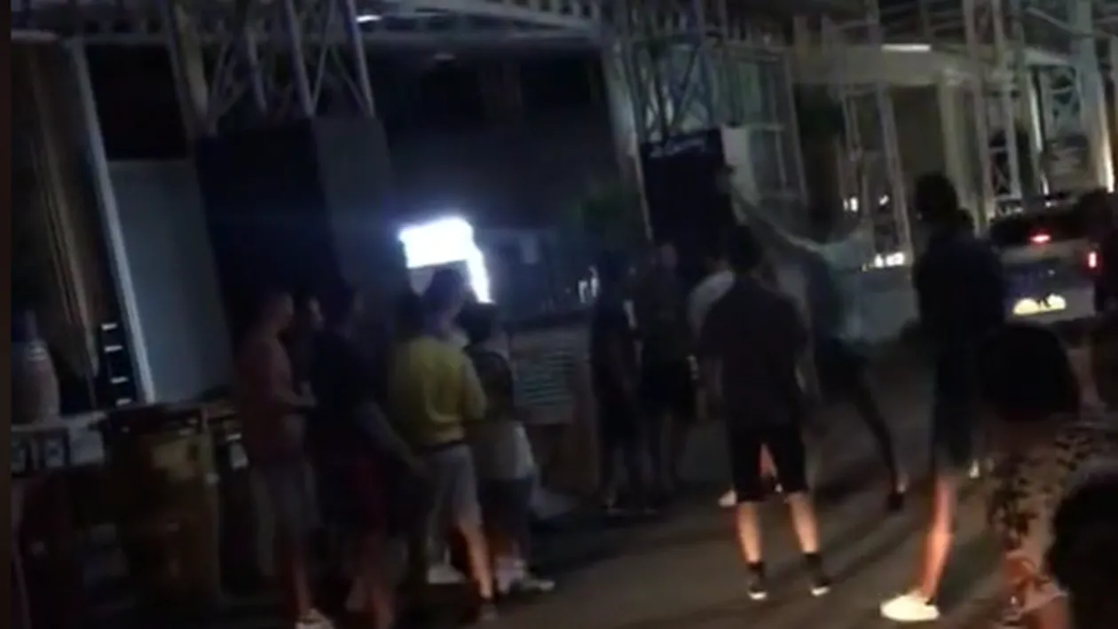 Gălăgia la ore târzii se plătește. După ce au sfidat poliția, zeci de tineri s-au trezit cu mascații peste ei