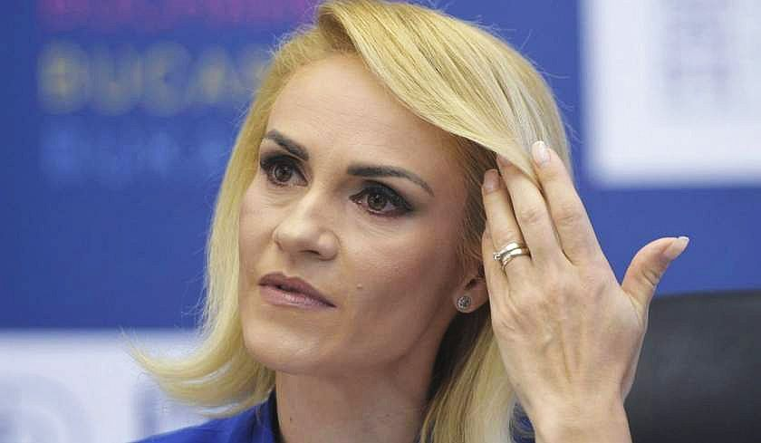 Anunțul făcut de Gabriela Firea: ”De mâine, elevii care învață în București au gratuitate pentru transportul public în comun”