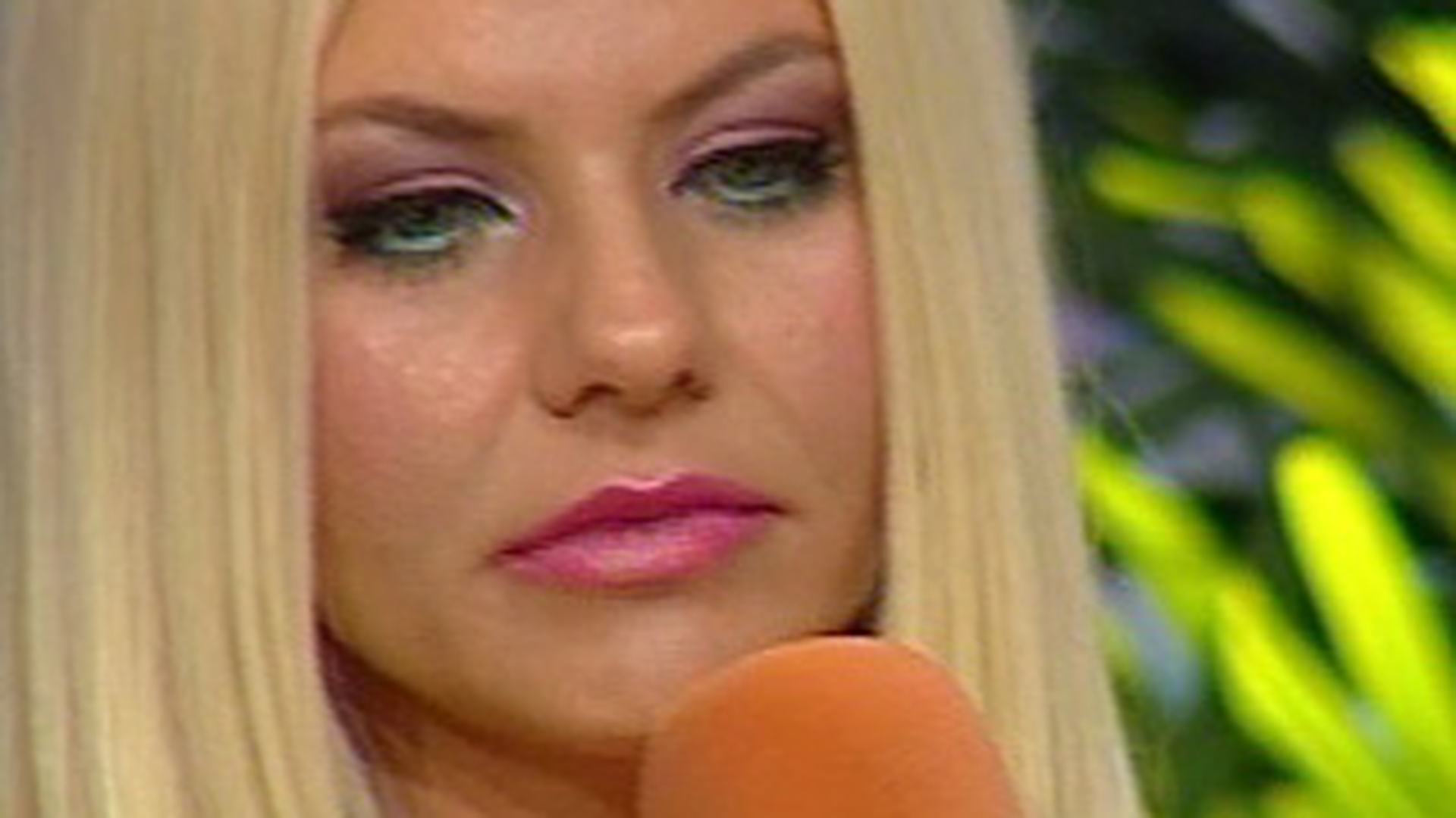 VIDEO Adina de la Heaven, suspecta de cancer! A povestit printre lacrimi drama prin care a trecut! "Ma rugam zilnic sa imi dea Dumnezeu zile sa traiesc!"