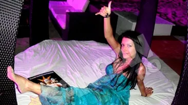 Costi Ionita a dus-o pe Celia la Ibiza sa uite de moartea tatalui