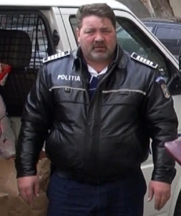 Ofiţerul de poliţie Gheorghe Ionescu a fost decorat post-mortem cu Ordinul Naţional "Serviciul Credincios" în grad de Cavaler