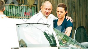 A divorţat de ”Albinuţa”, l-am pozat cu Adriana Săftoiu şi... Mega-combinaţiile ”Regelui Vinului”