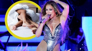 Ce nu ți-a spus nimeni despre secretul siluetei lui Jennifer Lopez: nu sală și salate, ci ceva mult mai fierbinte! Face maraton în dormitor!