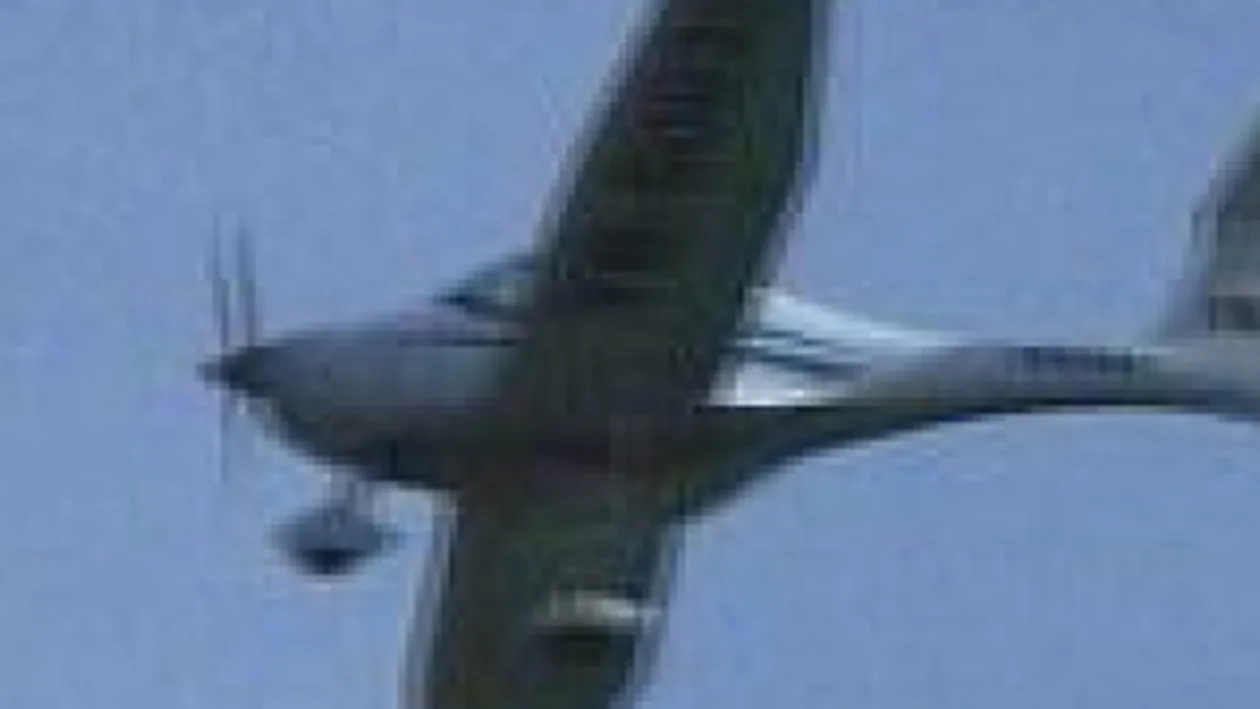 Tragedie aviatica in Nevada, America! Un avion pilotat de un barbat de 80 de ani s-a prabusit in timpul unui spectacol aerian