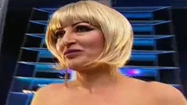 Blonda sau bruneta? Anca de la Strehaia si-a schimbat look-ul! Vezi cum poate sa arate dupa decizia luata