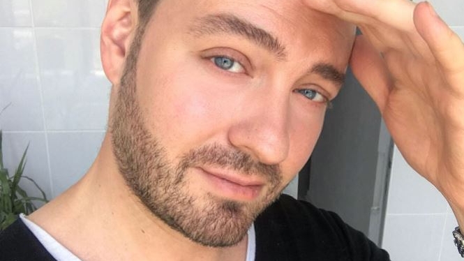 Alexandru Abagiu, despre cea mai ciudată cerere pe care a primit-o de la o clientă: "M-a rugat să o machiez înainte de nunta ei cu trei zile"
