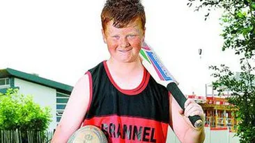 Joaca fotbal, rugbi si crichet fara picioare!