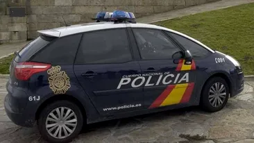 Român arestat în Spania! A jefuit patronii unui magazin și a încercat să dea cu mașina peste ei