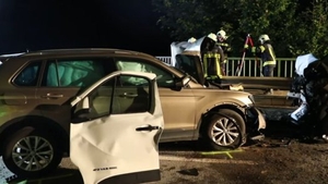 Accident grav în Austria! Cinci români, răniţi după ce un microbuz s-a lovit cu un autoturism