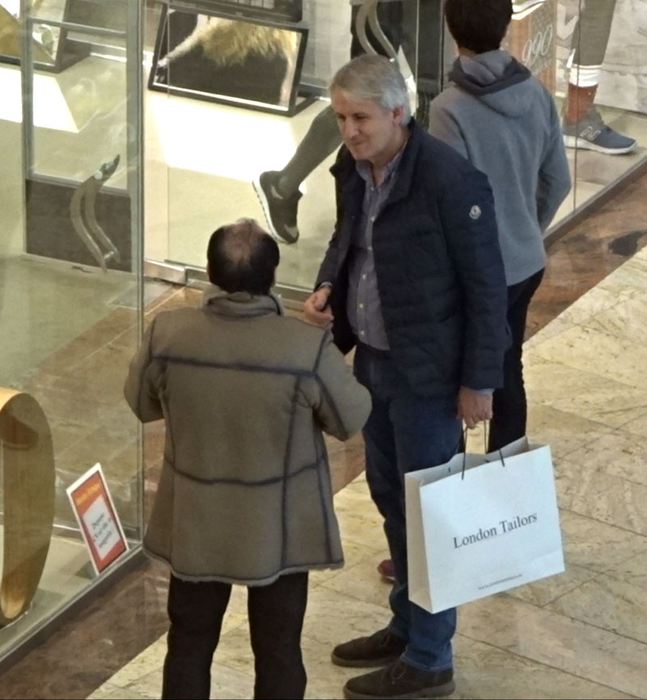 Eugen Teodorovici s-a întâlnit cu Nicolae Cristescu  în mall