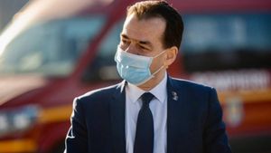 Anunțul făcut de Ludovic Orban! Masca de protecție va rămâne obligatorie „cât timp va fi necesar”