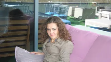 Ea este femeia pe care a părăsit-o MARIUS ELISEI pentru OANA ROMAN! Vezi imaginile incendiare