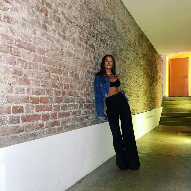 Raluka fi într-o relație cu un afacerist / Sursă foto:  Instagram.com
