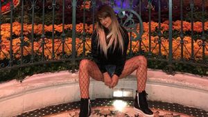 Andreea Antonescu a făcut valuri cu mesajul din miez de noapte: "Citeşte o carte! Suge-o..."