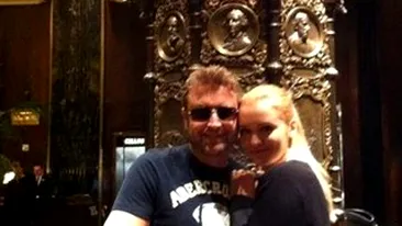 VIDEO Botezatu nu se desparte de Sandra! A luat-o cu el la Fashion Week in New York unde a lansat-o in lumea modei internationale!