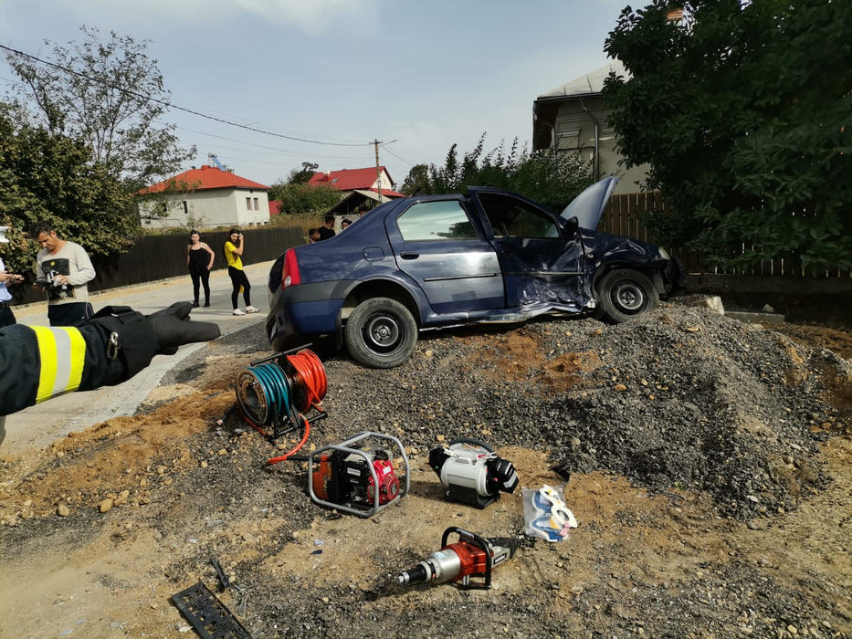 Imagini de la locurile  accidentelor