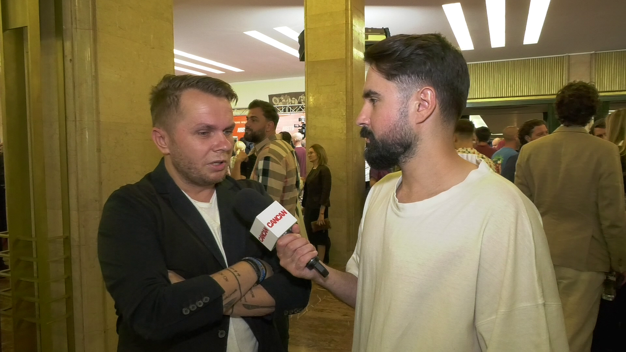 Nu te așteptai la asta din partea lui Codin Maticiuc. L-au prădat hoții în autobuz! „M-au dat jos la prima!”
