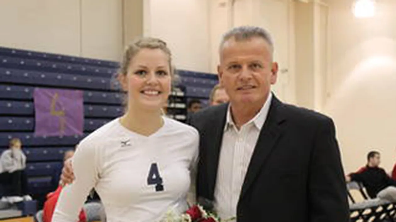 Voleibalista si actrita Devin Paffendorf a ajuns la CS Universitatea!