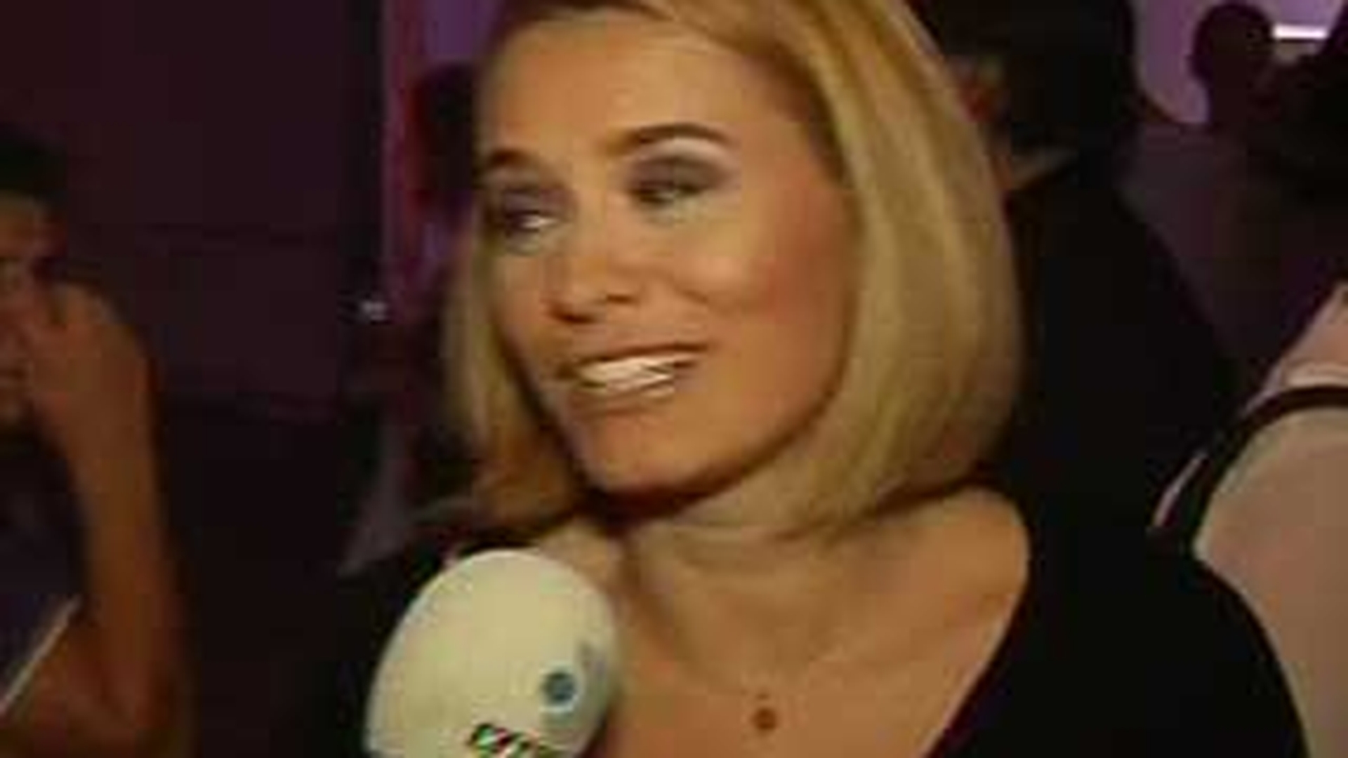 VIDEO Andreea Esca a uitat primul sarut! "Nu mai stiu cand a avut loc!"