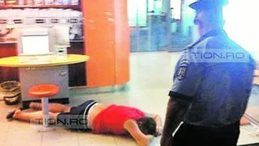 Self-banking-ul produce somnolenta! A adormit in banca dupa ce a scos bani din cont