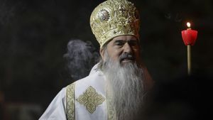 ÎPS Teodosie trimite preoții la peștera Sf. Andrei. Arhiepiscopia Tomisului anunță slujbe și în biserici, în ciuda restricțiilor