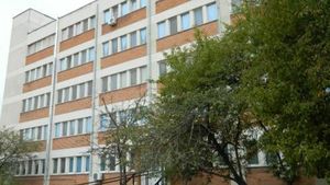 Scene incredibile la Spitalul din Hârșova. Un bărbat aflat în autoizolare, grav rănit, a intrat în spital amenințând și scuipând medicii