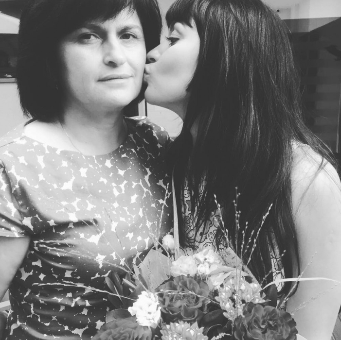 Irina Rimes, în lacrimi după ce a primit un mesaj sfâșietor: “Am aflat că mama are cancer în stadiul 4”
