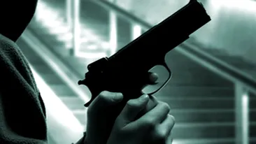 I-a impuscat pentru ca nu l-au lasat sa intre in club!