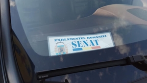 Un senator a parcat neregulamentar în București, iar imaginile fac vâlvă pe Internet