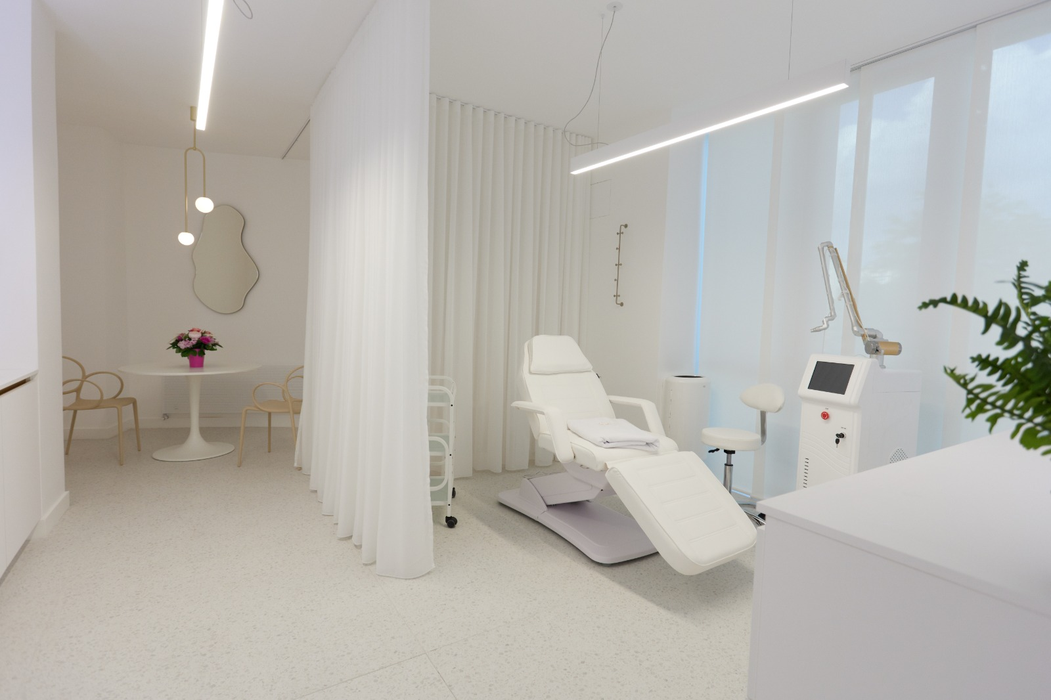 Noul pol al zonei de beauty din București! Vedetele au acum un nou centru de înfrumusețare preferat!