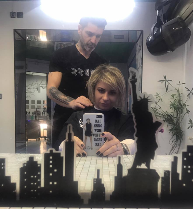 Anamaria Prodan şi-a schimbat look-ul!
