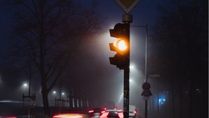 Orașul din România în care se montează semafoare cu radare. Ce se întâmplă când este depășita viteza legală