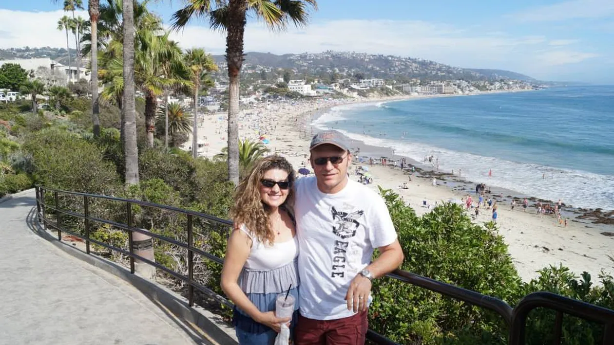 Fabuloasa poveste a romanului chemat de Michael Jackson sa-l scoata din datorii: a spalat vase, iar acum vinde vile de lux!