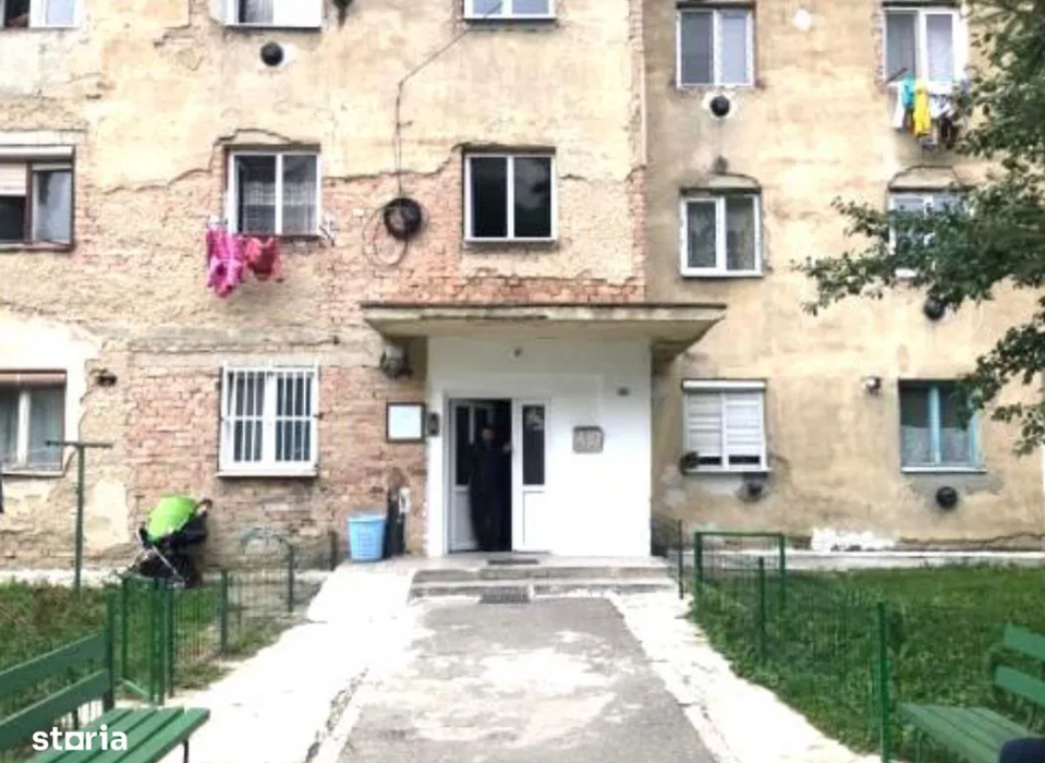 Blocul în care se află garsoniera/ Sursa foto: Storia