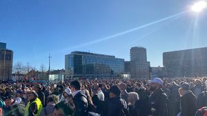 Protest anti-mască în Germania. Mii de persoane au ieșit în stradă.  A fost nevoie de intervenția autorităților