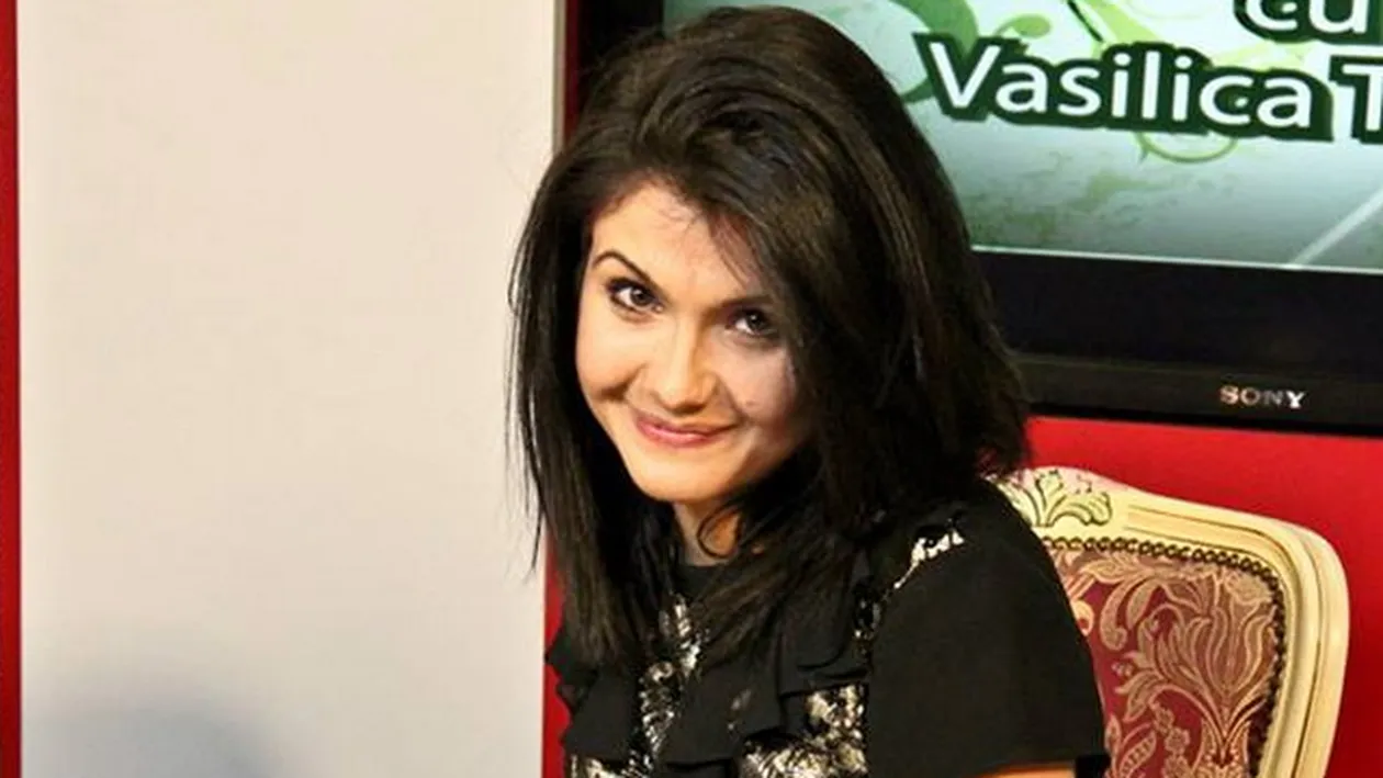 Au ingropat securea razboiului. O celebra cantareata de muzica populara si fostul ei sot au reusit sa cada la pace