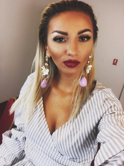 Vești bune pentru Cătălin Scărlătescu! Preferata lui, Bad Angie de la “Chefi la cuțite”, e o femeie singură