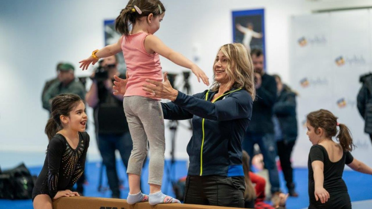 Nadia Comăneci deține o academie de gimanstică în Oklahoma