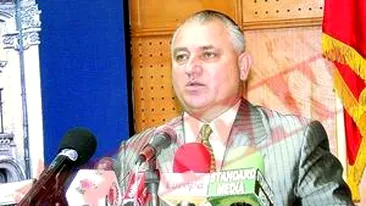 Pavel Abraham isi face campanie electorala cu detectivi