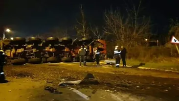 Accident grav la Iaşi. Un bărbat a murit după ce s-a răsturnat cu o automacara