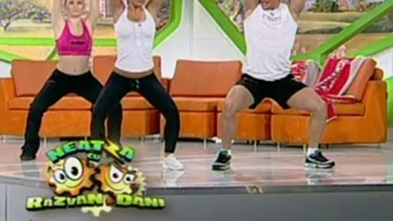 VIDEO Roxana Vancea, cracanata de la primele ore ale diminetii! Uite ce miscari senzuale a facut Vecina