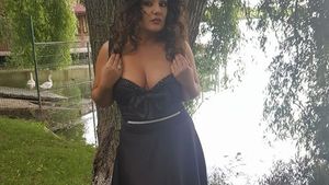 După ce a slăbit, BIANCA RUS s-a afişat în costum de baie! Uite cum arată cu adevărat vedeta