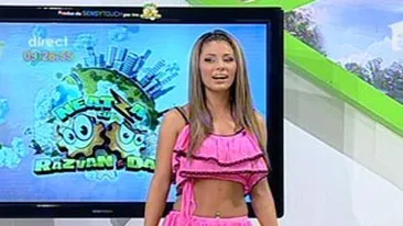 VIDEO Roxana Vancea da curs fanteziilor tuturor barbatilor! Vara asta face plaja fara sutien! Tu cum ti-o imaginezi?