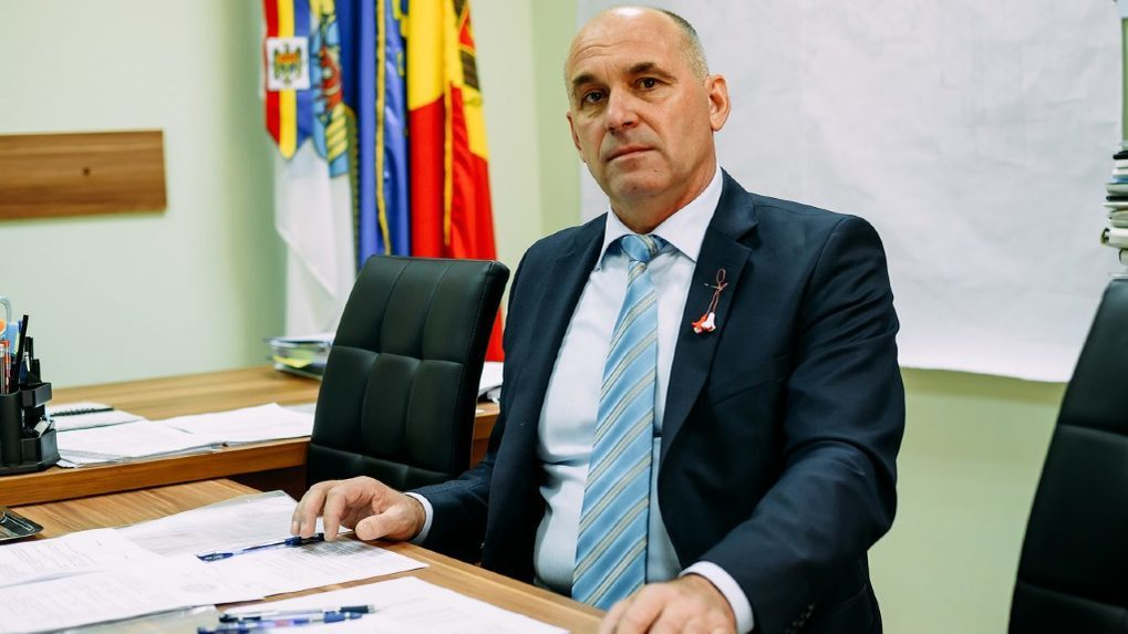 Tragedie! Un primar a fost găsit împuşcat în cap. Acesta s-ar fi sinucis