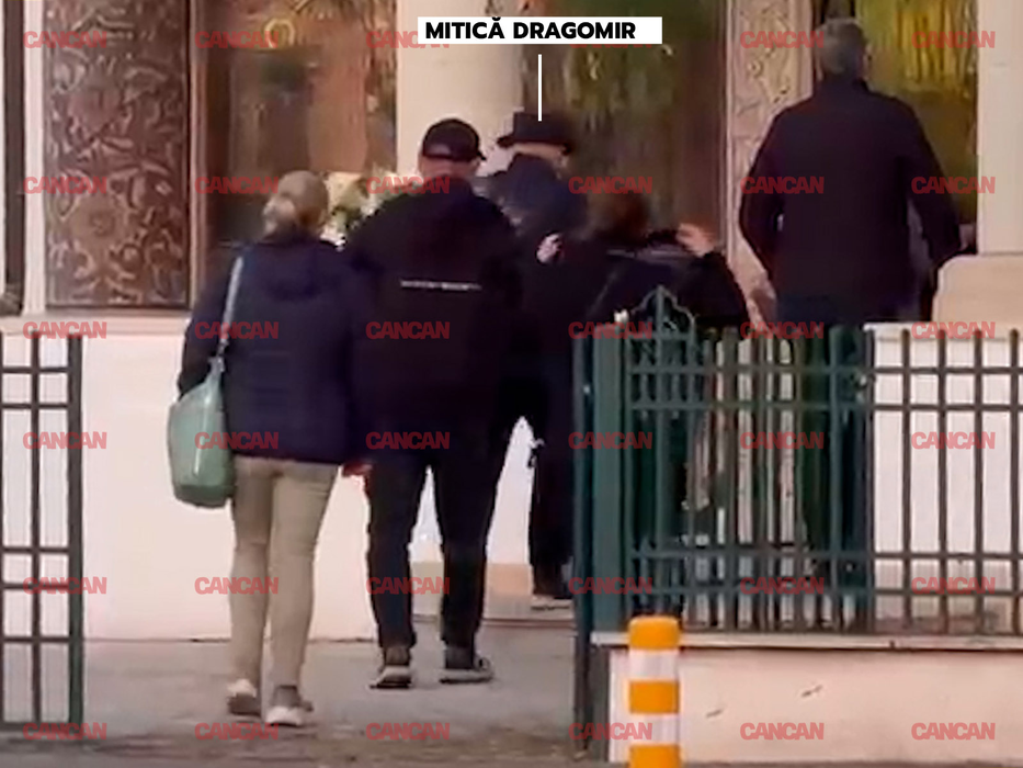 Imagini de la priveghiul lui Viorel Păunescu. Mitică Dragomir, printre primii care au venit să-și ia rămas-bun de la fostul președinte al Stelei