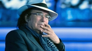 Al Bano, moment umilitor în avion. Ce a pățit cântărețul, după ce a vrut să se ducă la toaletă