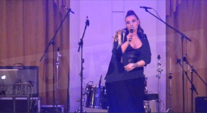 Oana Radu a pierdut din nou lupta cu kilogramele! Imagini paparazzi